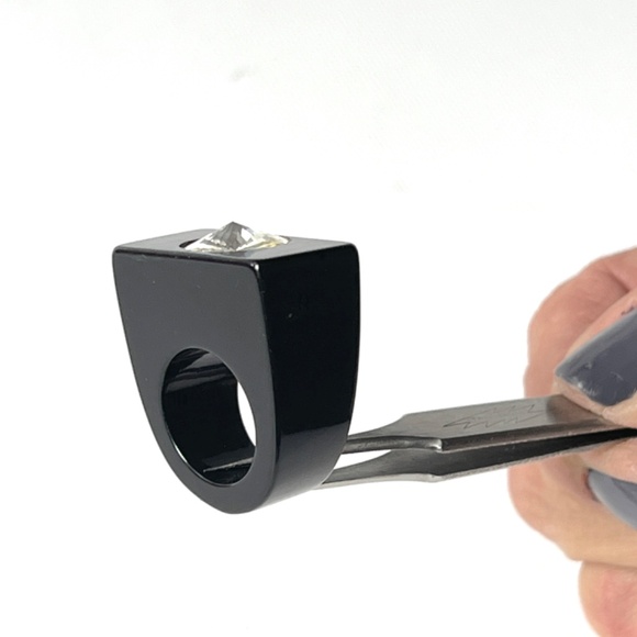 Vintage Size 4.25 Lucite Black Ring Rectangular Flat Top Rhinestone Geometric - Picture 7 of 14